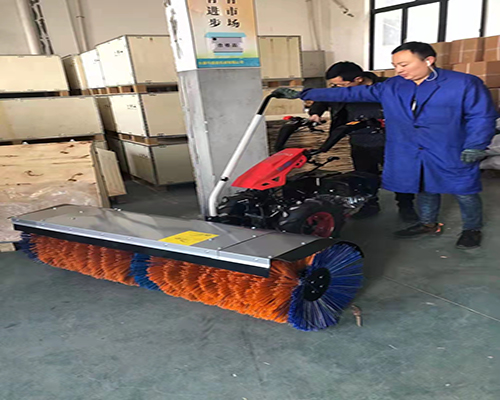 滾刷掃雪機在日常工作中應注意哪些問題2